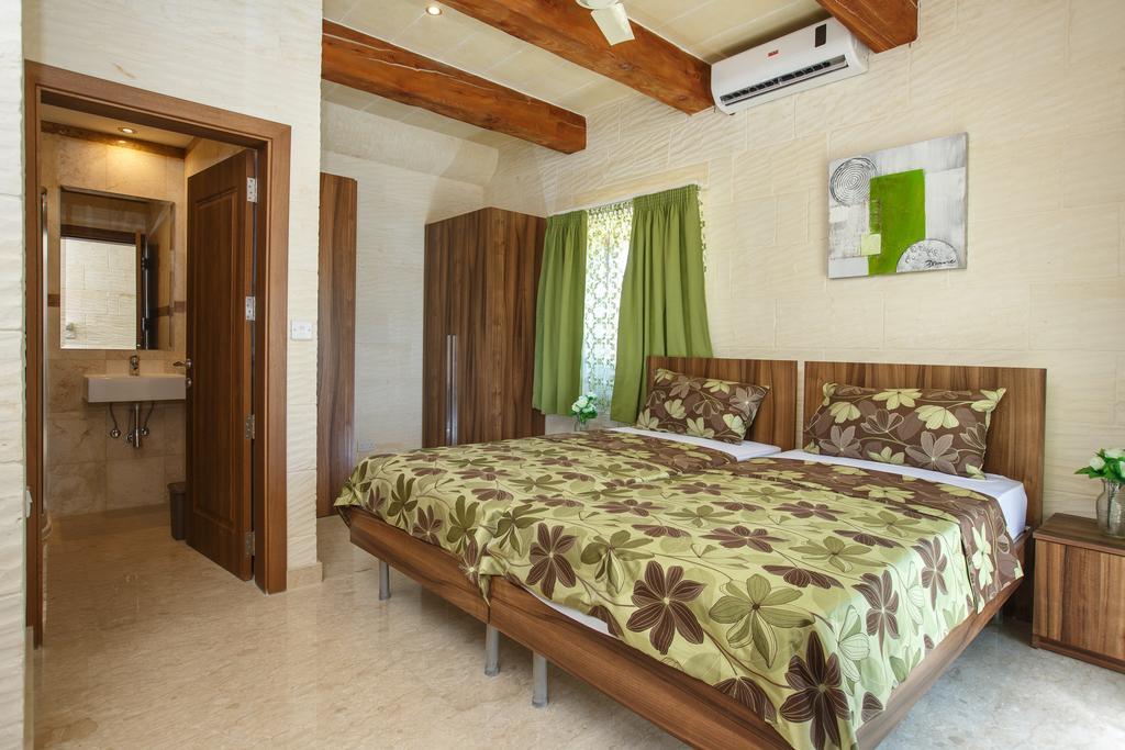 Carini Farmhouses Gharb  Luaran gambar