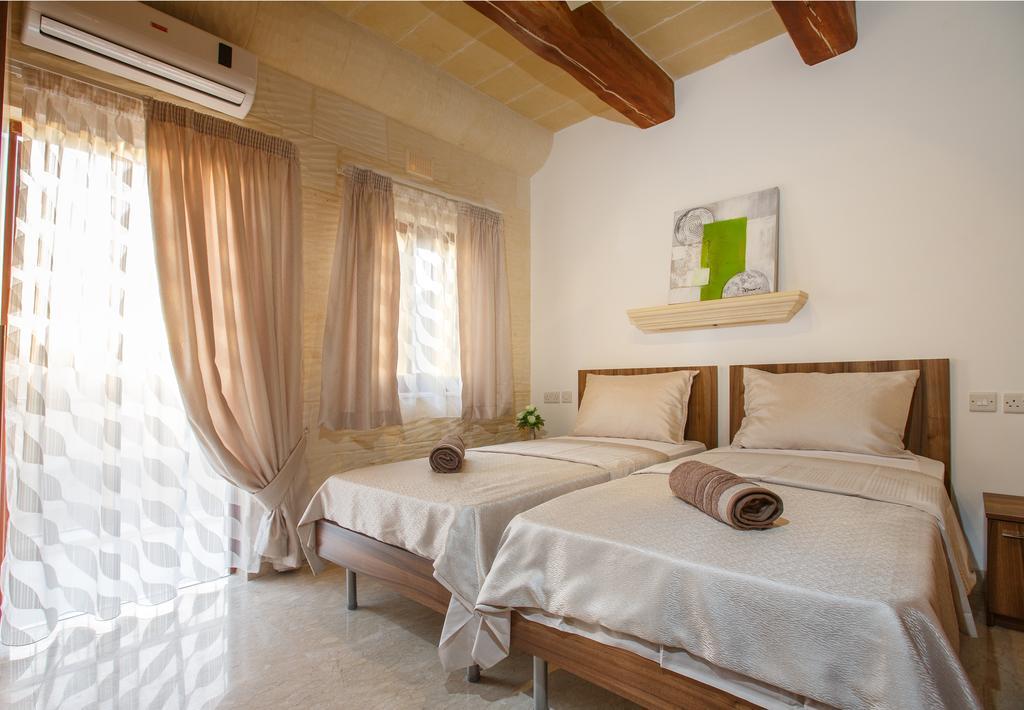 Carini Farmhouses Gharb  Luaran gambar